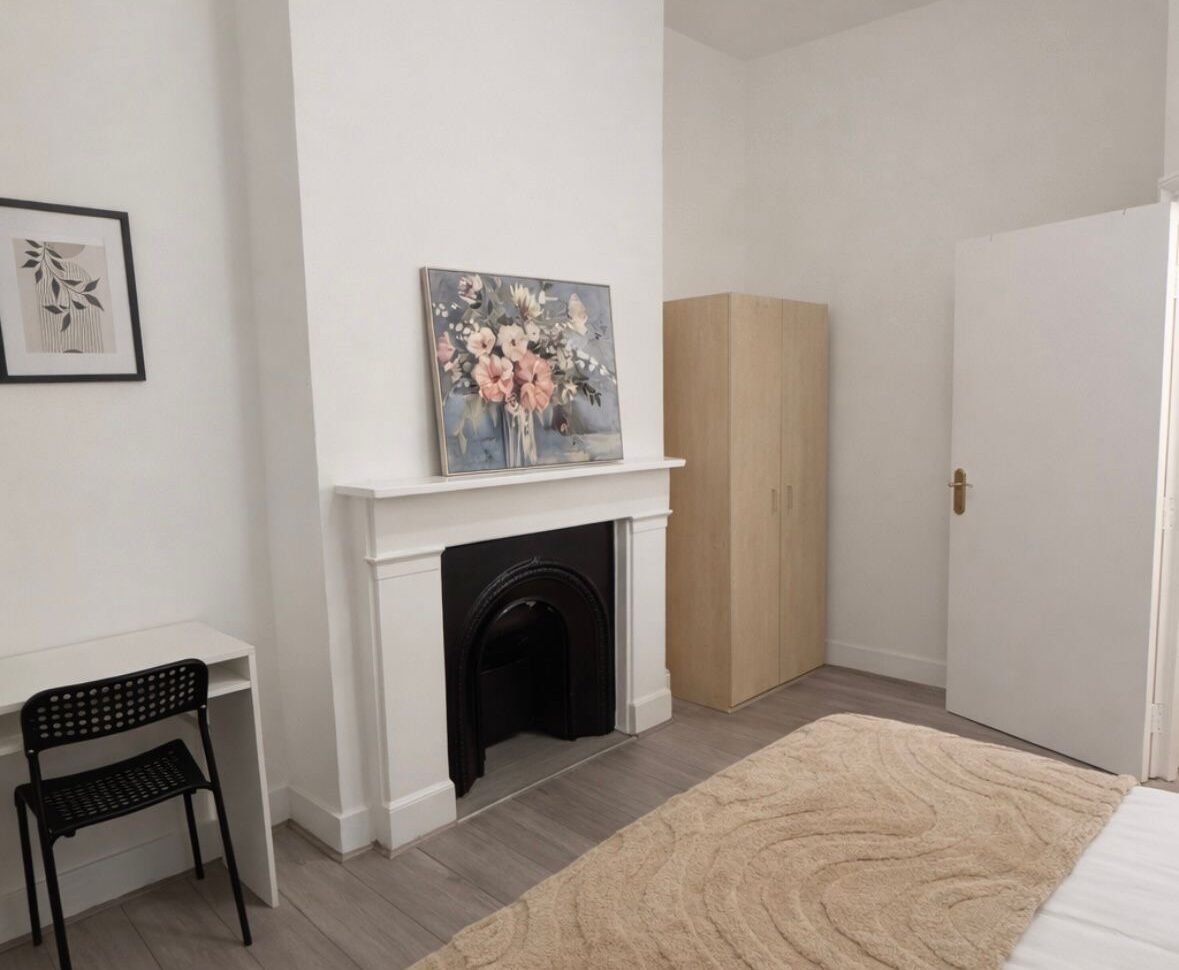 Short Term Apartments Canary Wharf | Corporate Lets Urban Stay Short-term-apartments-in-Canary-Wharf-offer-stylish,-fully-furnished-stays-ideal-for-business-trips-and-city-breaks.-Enjoy-modern-amenities.