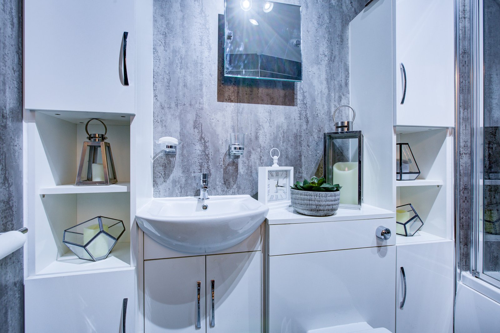 Holiday Apartments Waltham Abbey | Essex Short Lets Cheap Rentals Book-Holiday-Apartments-Waltham-Abbey-near-Epping-Forest-and-London.-Ideal-for-business-stays,-contractor-accommodation,-and-family-breaks.