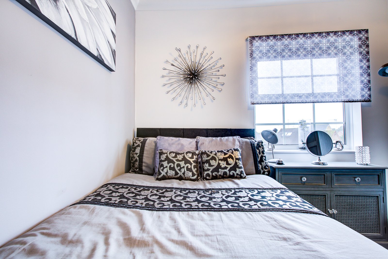 Holiday Apartments Waltham Abbey | Essex Short Lets Cheap Rentals Book-Holiday-Apartments-Waltham-Abbey-near-Epping-Forest-and-London.-Ideal-for-business-stays,-contractor-accommodation,-and-family-breaks.