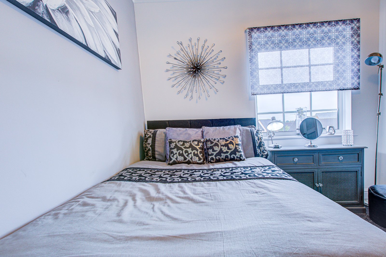 Holiday Apartments Waltham Abbey | Essex Short Lets Cheap Rentals Book-Holiday-Apartments-Waltham-Abbey-near-Epping-Forest-and-London.-Ideal-for-business-stays,-contractor-accommodation,-and-family-breaks.