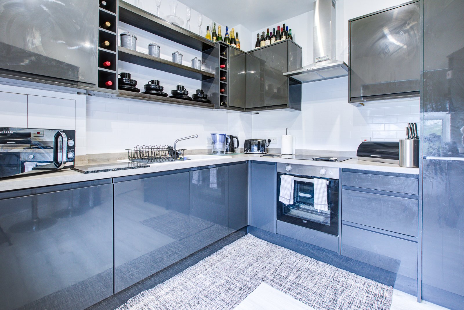 Holiday Apartments Waltham Abbey | Essex Short Lets Cheap Rentals Book-Holiday-Apartments-Waltham-Abbey-near-Epping-Forest-and-London.-Ideal-for-business-stays,-contractor-accommodation,-and-family-breaks.