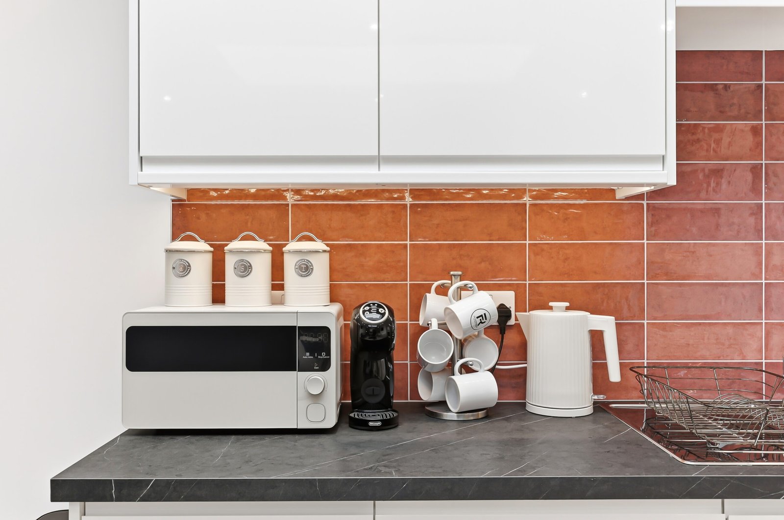 Northampton Holiday Apartments | Large Group Accommodation Book-Northampton-Holiday-Apartments-for-family,-contractor,-and-group-stays.-Spacious-group-accommodation-with-parking-&-transport-links.
