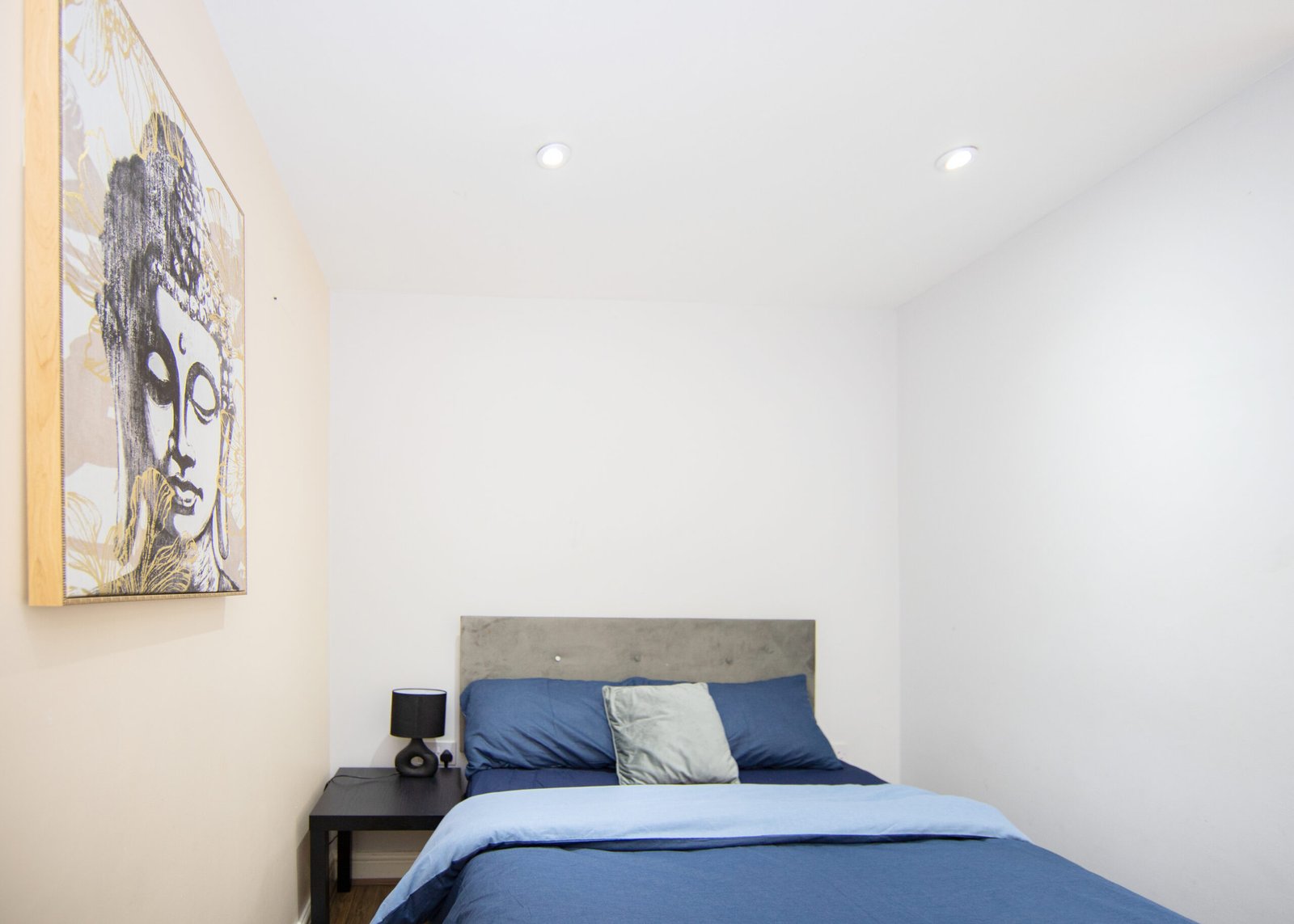Corporate Accommodation Leeds | Modern City Apartment Book-Corporate-Accommodation-Leeds-near-the-city-centre.-Ideal-for-business-trips,-contractor-stays,-and-extended-accommodation.