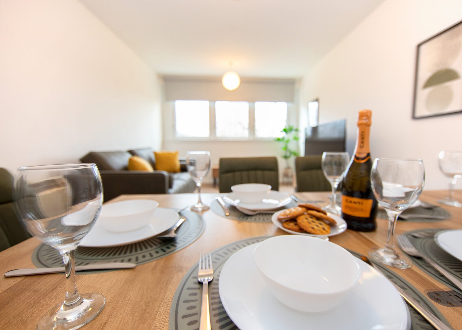 Short Let Apartments Arsenal – North London Accommodation Book-Short-Let-Apartments-Arsenal-for-family-stays-and-business-trips.-Ideal-for-holiday-accommodation-near-Emirates-Stadium.-Book-Now