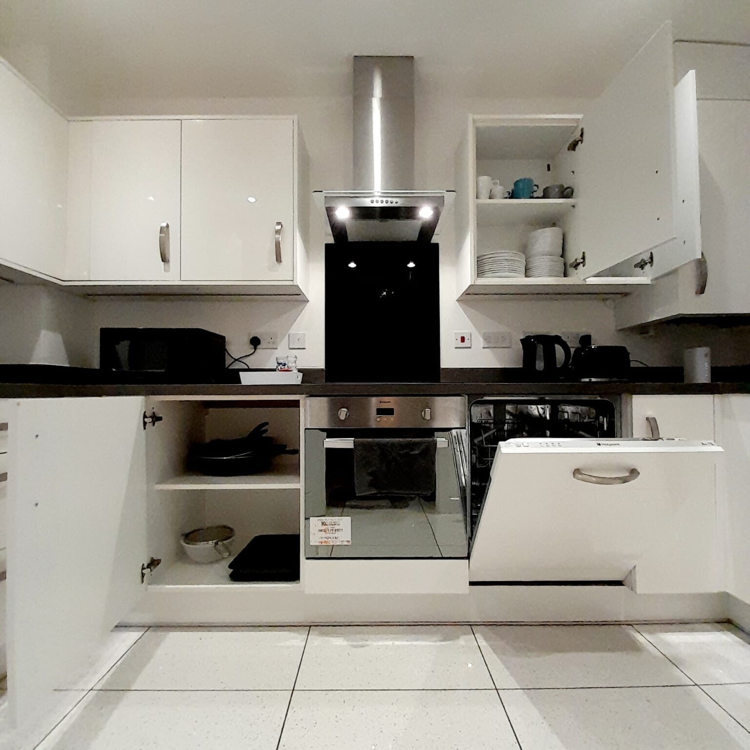 Solihull Holiday Apartments – Short Let Rentals West Midlands Book-Solihull-Holiday-Apartments-for-family-stays-and-business-trips-in-West-Midlands.-Ideal-for-extended-accommodation-near-Birmingham.-Book-Now