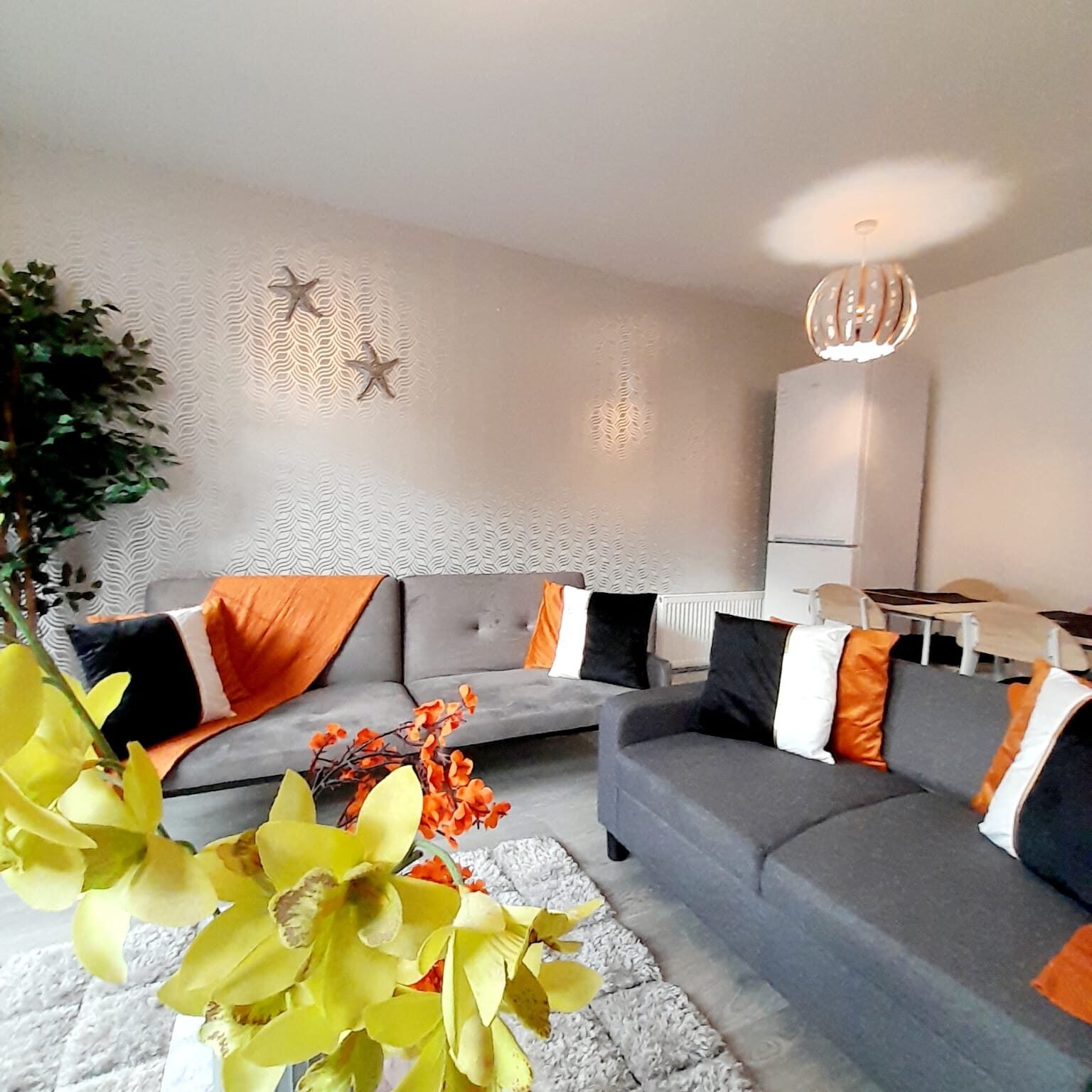 Solihull Holiday Apartments – Short Let Rentals West Midlands Book-Solihull-Holiday-Apartments-for-family-stays-and-business-trips-in-West-Midlands.-Ideal-for-extended-accommodation-near-Birmingham.-Book-Now