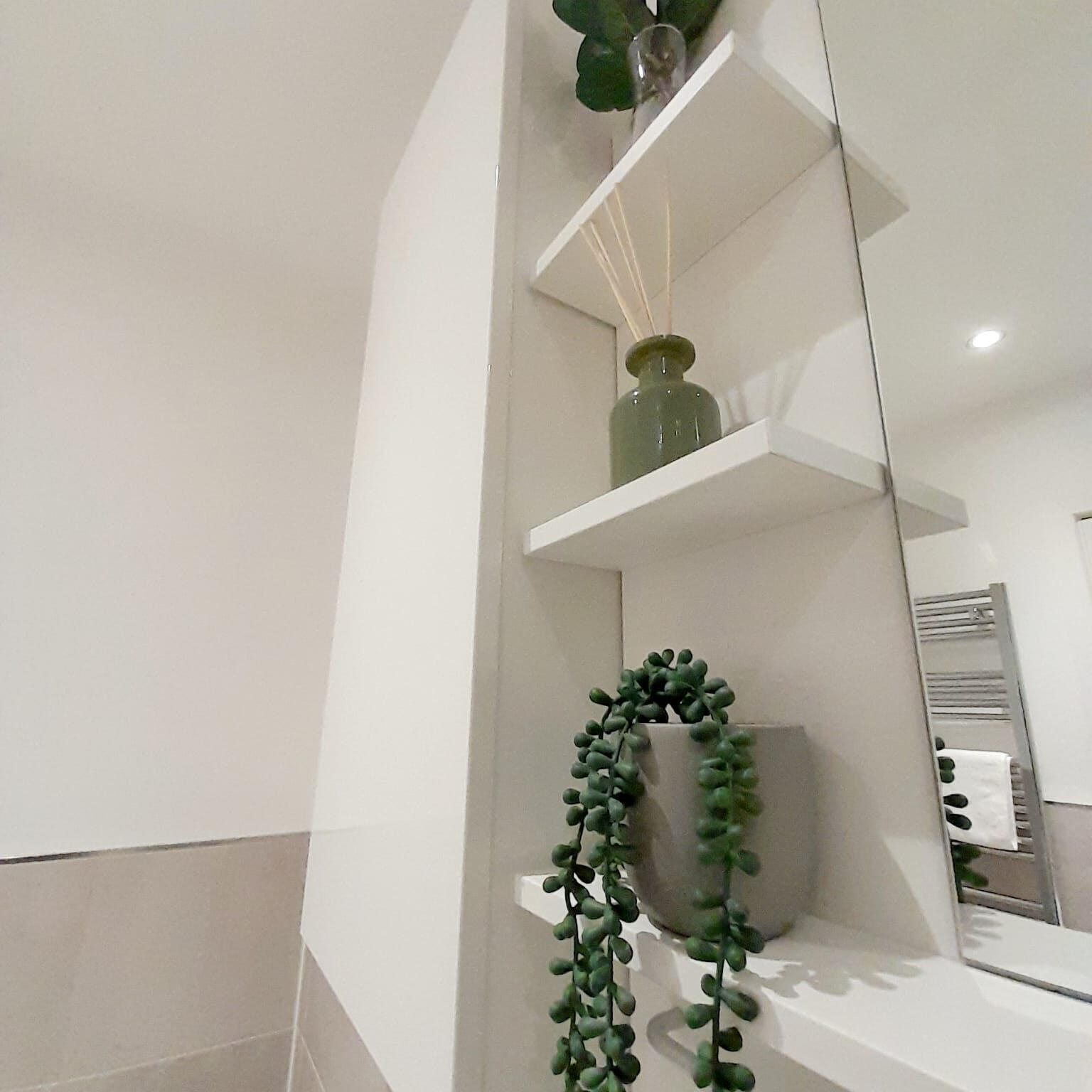 Solihull Holiday Apartments – Short Let Rentals West Midlands Book-Solihull-Holiday-Apartments-for-family-stays-and-business-trips-in-West-Midlands.-Ideal-for-extended-accommodation-near-Birmingham.-Book-Now