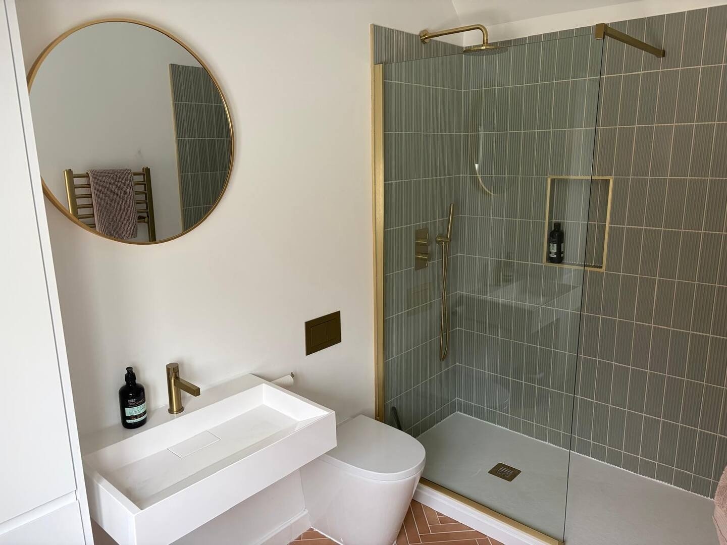 Wickham Bishops Accommodation | Essex Holiday Home Rentals Book-Wickham-Bishops-Accommodation-with-parking-and-WiFi.-Our-Essex-Holiday-Homes-are-near-Chelmsford,-Maldon,-Stansted-Airport-and-London.