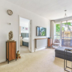 Spacious Central London accommodation near Notting Hill. Book short let rentals for corporate stays and holidays near top London attractions.