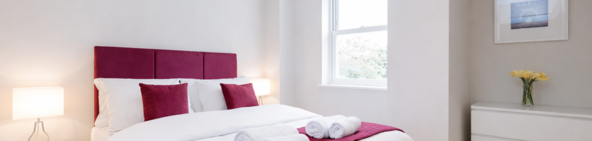 Book holiday apartments Surrey in Reigate. Luxury serviced apartments near Gatwick Airport, Reigate Station and Surrey business hubs.