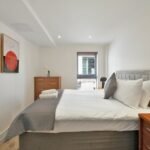 Book Liverpool Street Luxury Accommodation located near Brick Lane & Sky Garden at low-cost. We offer 2 bedrooms, a flat-screen TV.