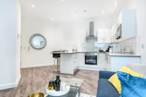 The Best Croydon Aparthotel near East Croydon Station. Ideal for corporate accommodation, short let apartments, extended stays and London visits.
