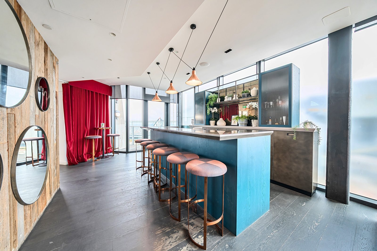 Accommodation in Elephant and Castle | London Apartments Book-accommodation-in-Elephant-and-Castle-with-stylish-serviced-apartments,-a-gym,-rooftop-terrace-and-fast-WiFi-near-Central-London.