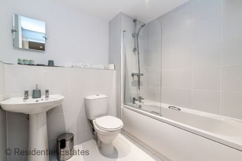 Corporate Accommodation Lancashire | Preston Apartment Central-Preston-corporate-accommodation-with-2-bedrooms,-parking,-WiFi-and-self-catering-facilities-for-business-and-extended-stays.