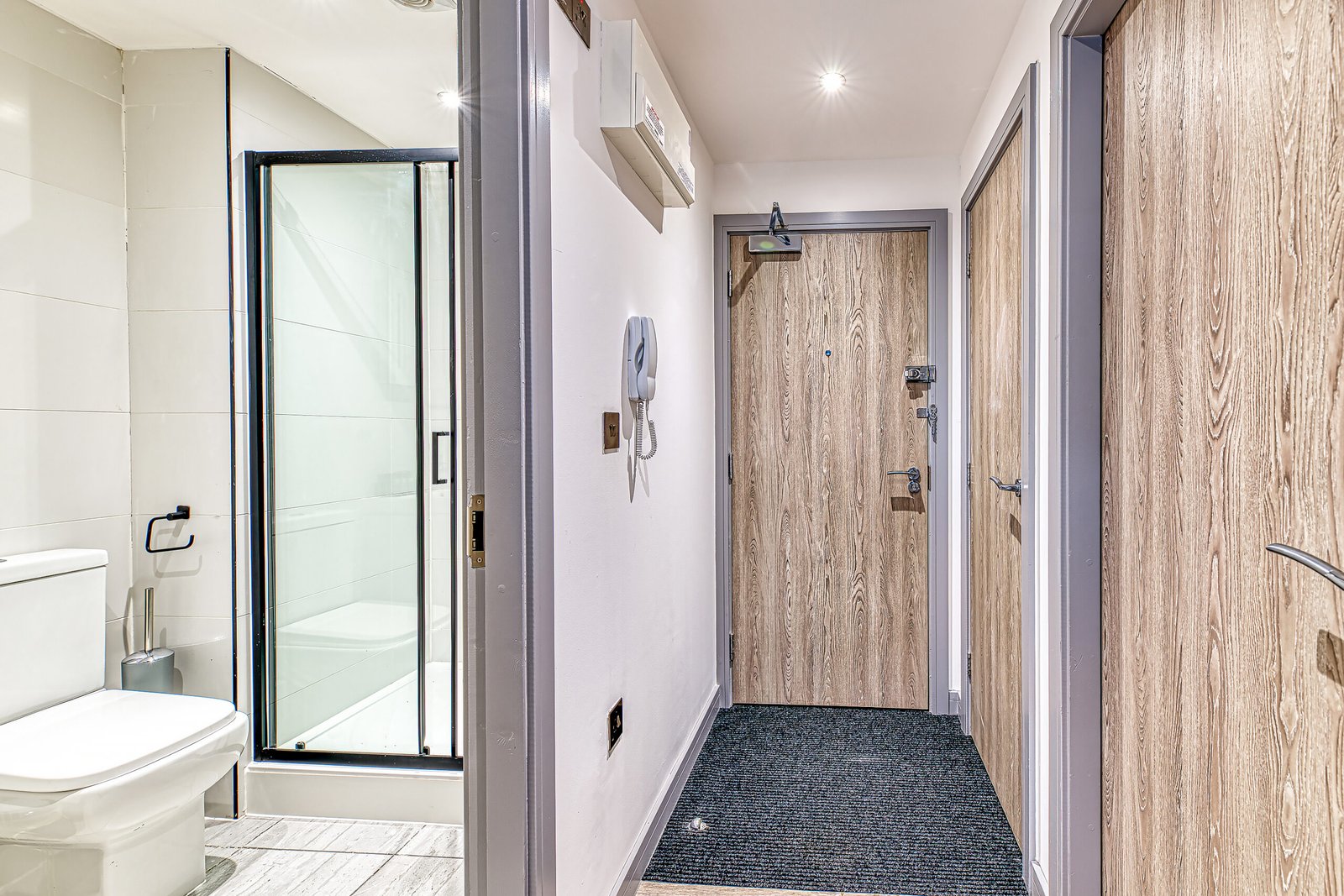 Serviced Accommodation Preston | Charles House City Centre Stay Stay-at-Charles-House,-offering-stylish-serviced-accommodation-in-Preston-with-self-catering-facilities,-Wi-Fi,-and-city-centre-access.