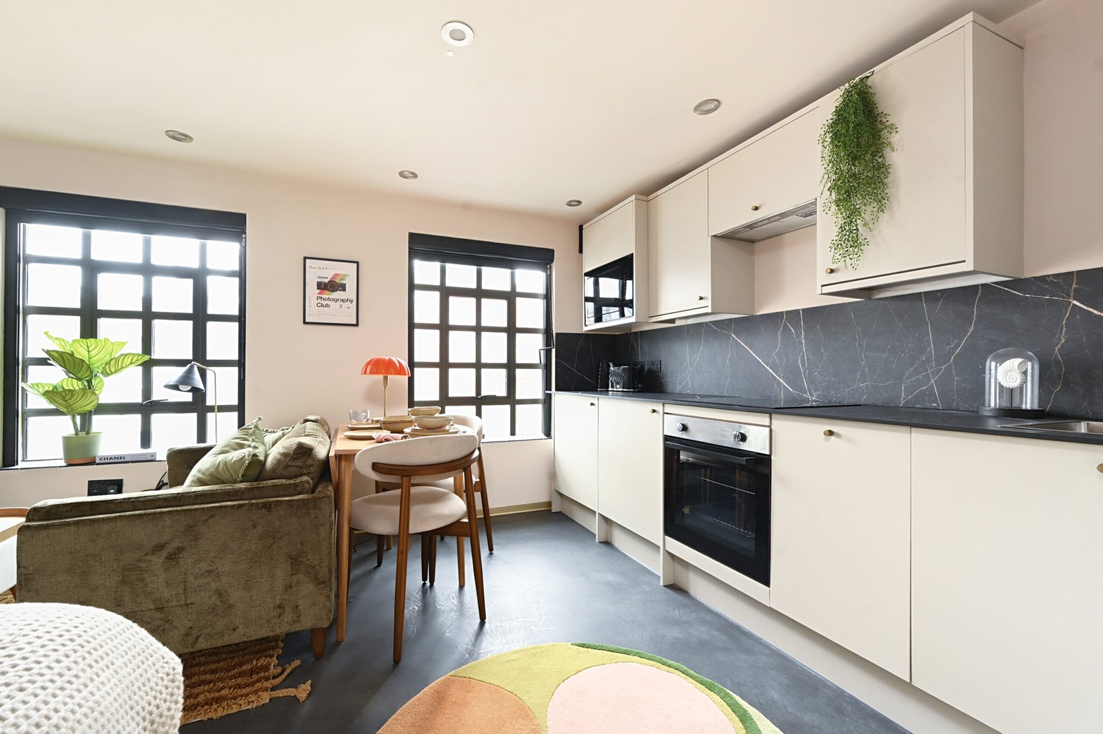 Brighton City Centre Accommodation | Short Let Studio Book-Brighton-city-centre-accommodation-near-the-seafront,-North-Laine-and-Brighton-Station.-Ideal-for-short-breaks-and-business-stays.