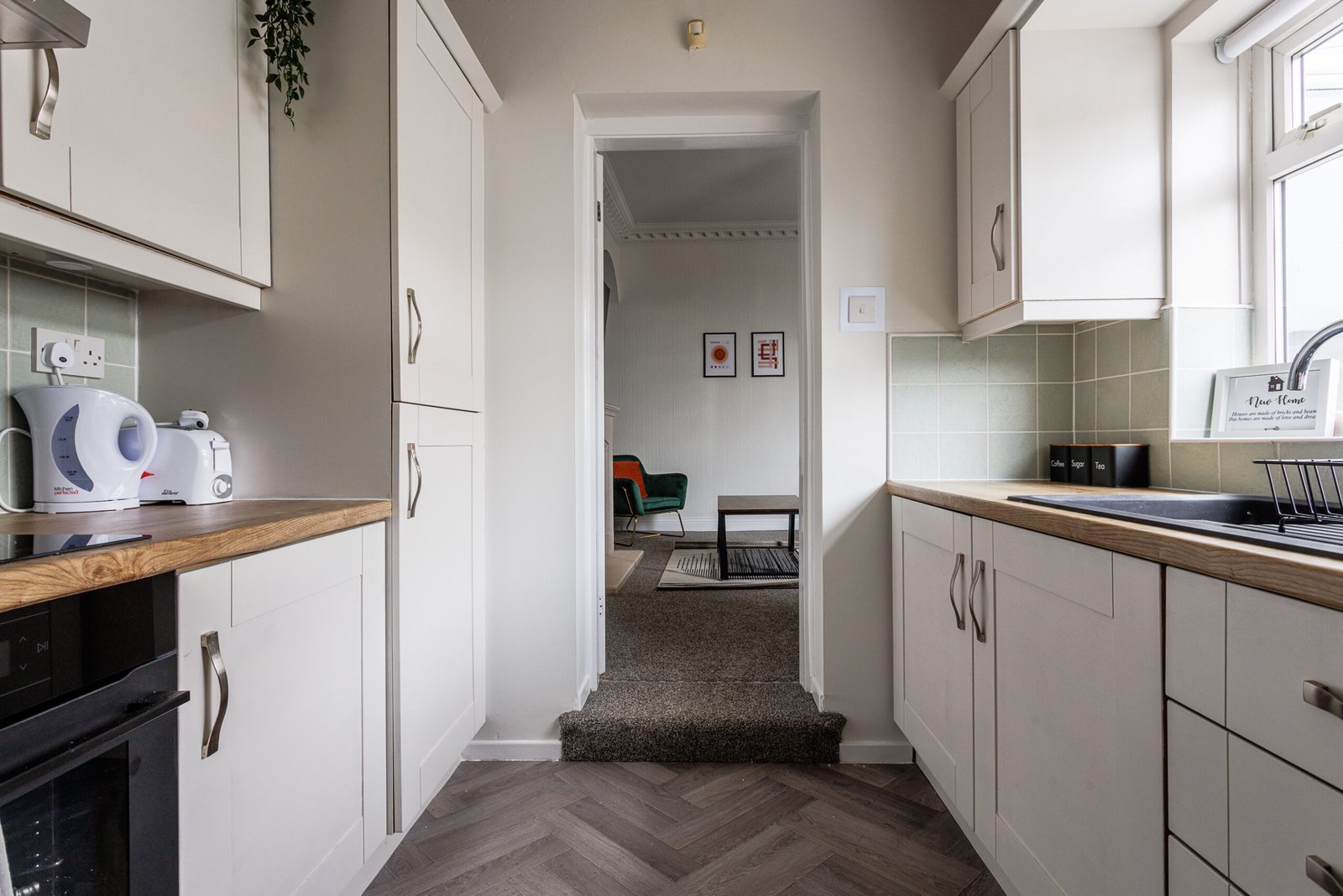 Furnished Apartments Sunderland – Holiday Accommodation Book-Short-Let-furnished-apartments-Sunderland-with-parking.-Our-holiday-accommodation-is-ideal-for-business-trips,-contractors-&-relocations