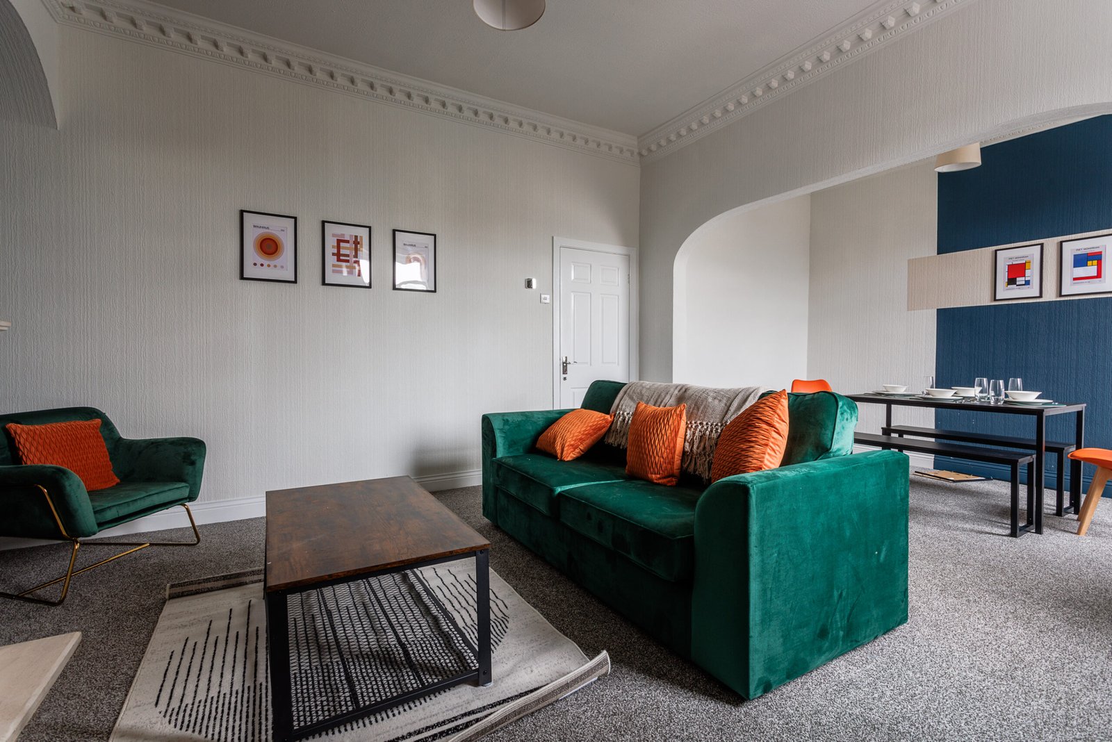 Book Short Let furnished apartments Sunderland with parking. Our holiday accommodation is ideal for business trips, contractors & relocations