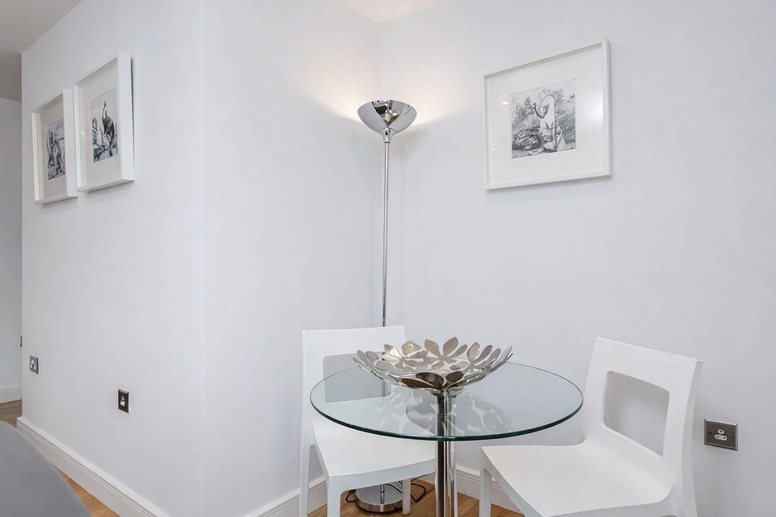 Abbots Dining 2