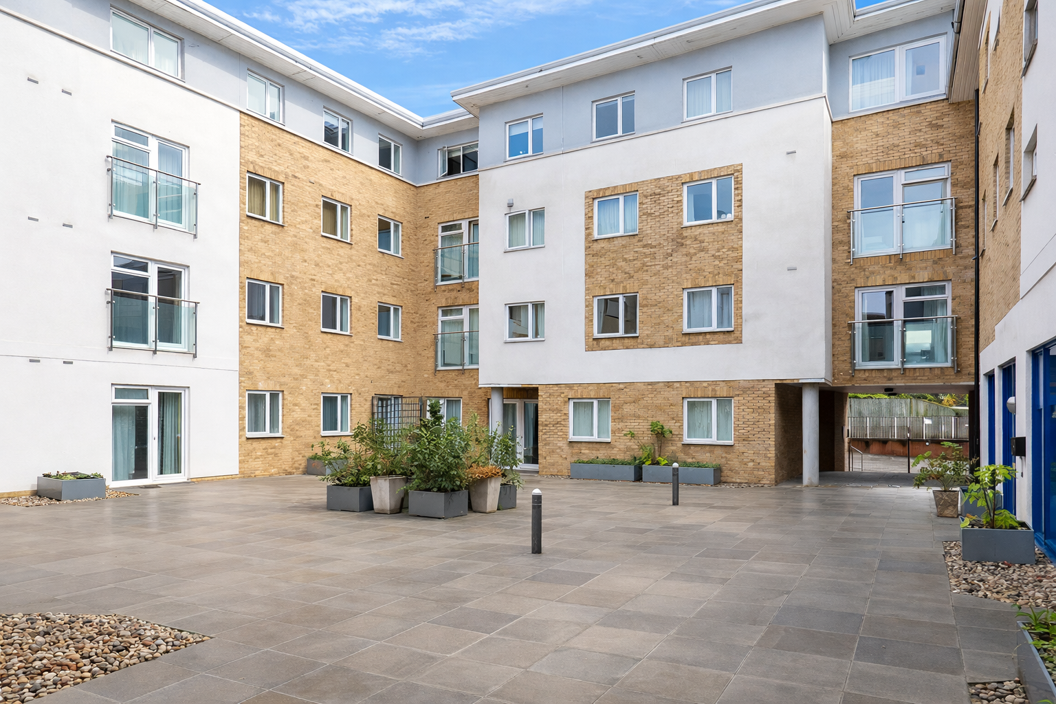 Abbots exterior