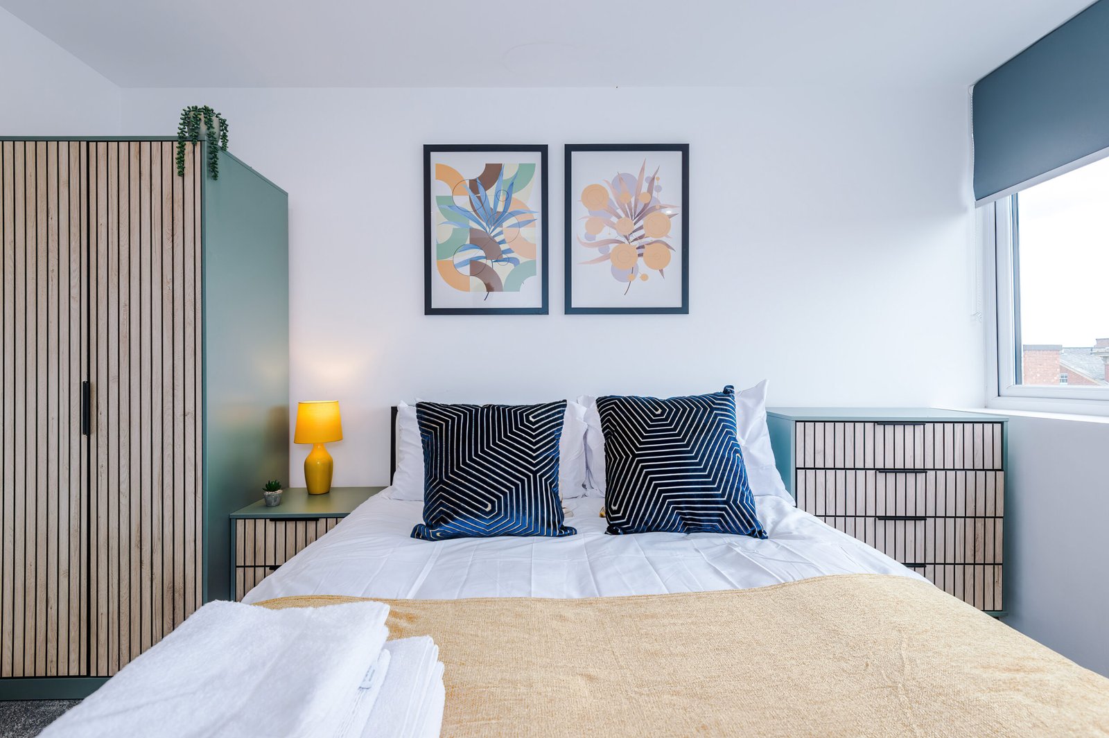 Holiday Accommodation Preston | City Centre Two-Bed Apartment Holiday-accommodation-in-Preston-city-centre-available-for-short-let-rentals.-Book-furnished-corporate-apartments-for-1-week,-1-month-or-more