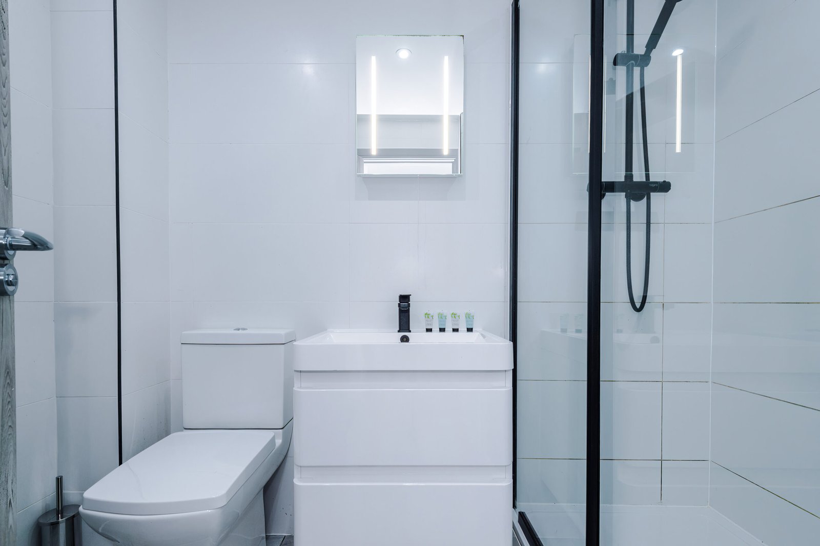 Holiday Accommodation Preston | City Centre Two-Bed Apartment Holiday-accommodation-in-Preston-city-centre-available-for-short-let-rentals.-Book-furnished-corporate-apartments-for-1-week,-1-month-or-more