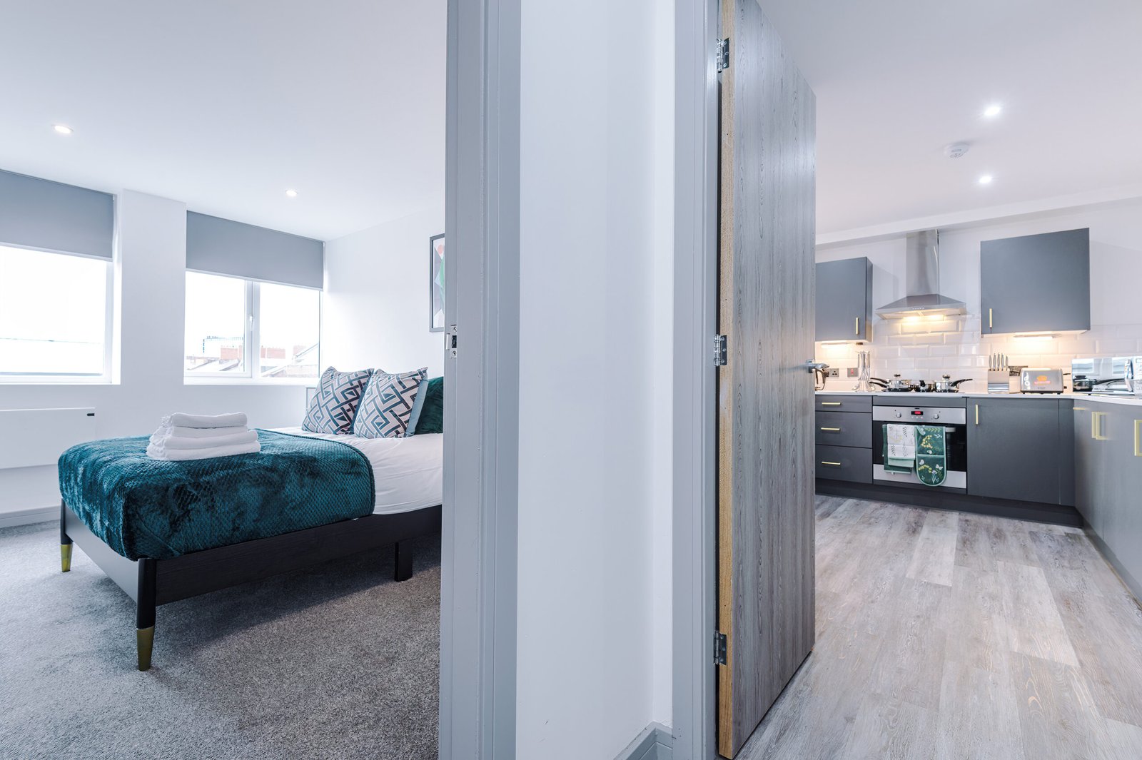 Holiday Accommodation Preston | City Centre Two-Bed Apartment Holiday-accommodation-in-Preston-city-centre-available-for-short-let-rentals.-Book-furnished-corporate-apartments-for-1-week,-1-month-or-more
