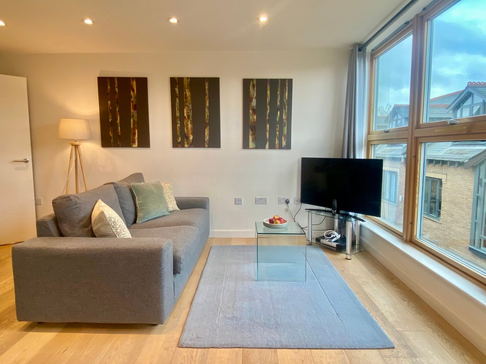 Holiday Accommodation Cambridge | City Centre Apartments Book-holiday-accommodation-in-Cambridge-near-Cambridge-Station.-Perfect-for-business-trips,-city-breaks,-and-extended-stays.