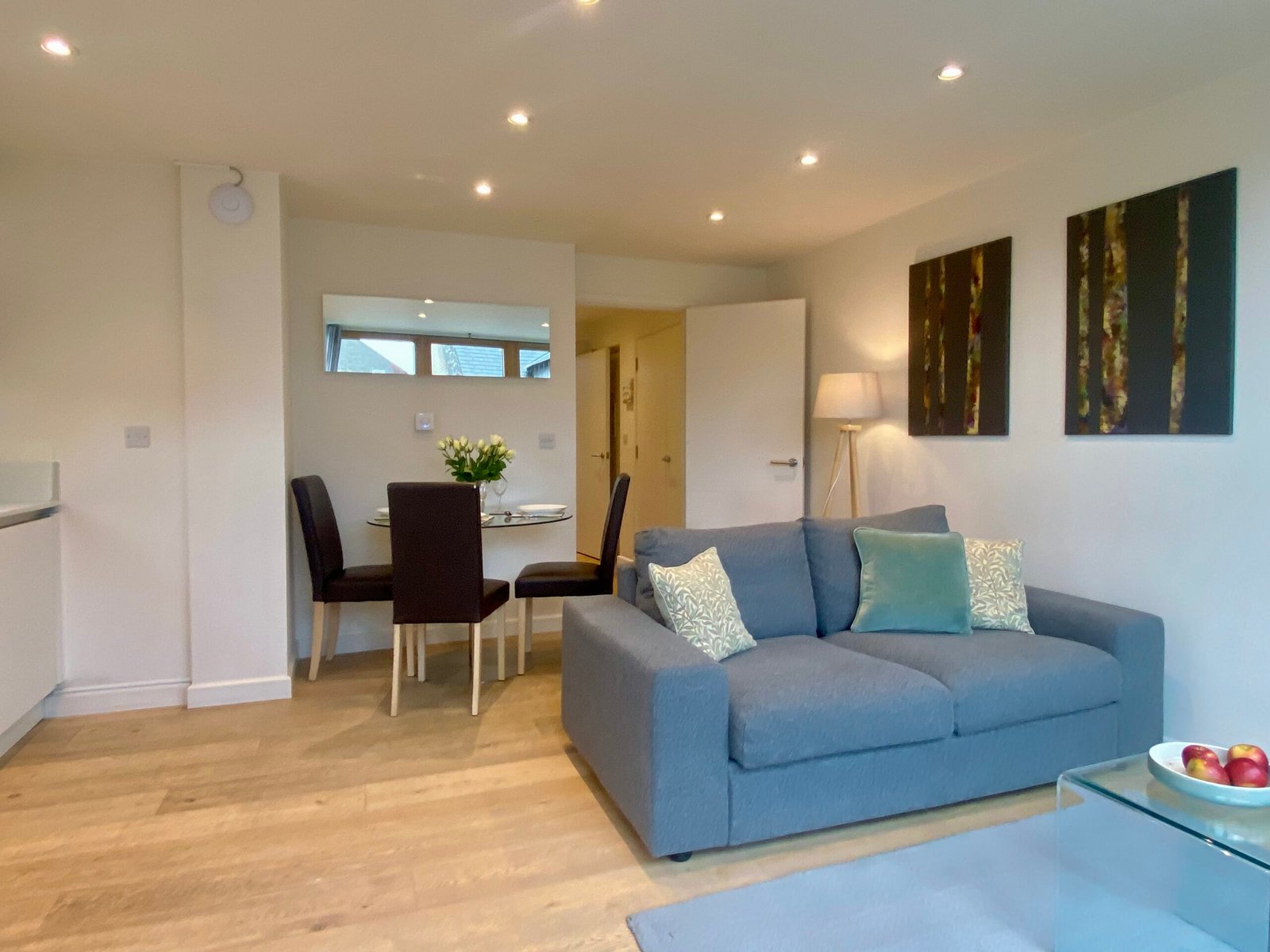 Holiday Accommodation Cambridge | City Centre Apartments Book-holiday-accommodation-in-Cambridge-near-Cambridge-Station.-Perfect-for-business-trips,-city-breaks,-and-extended-stays.
