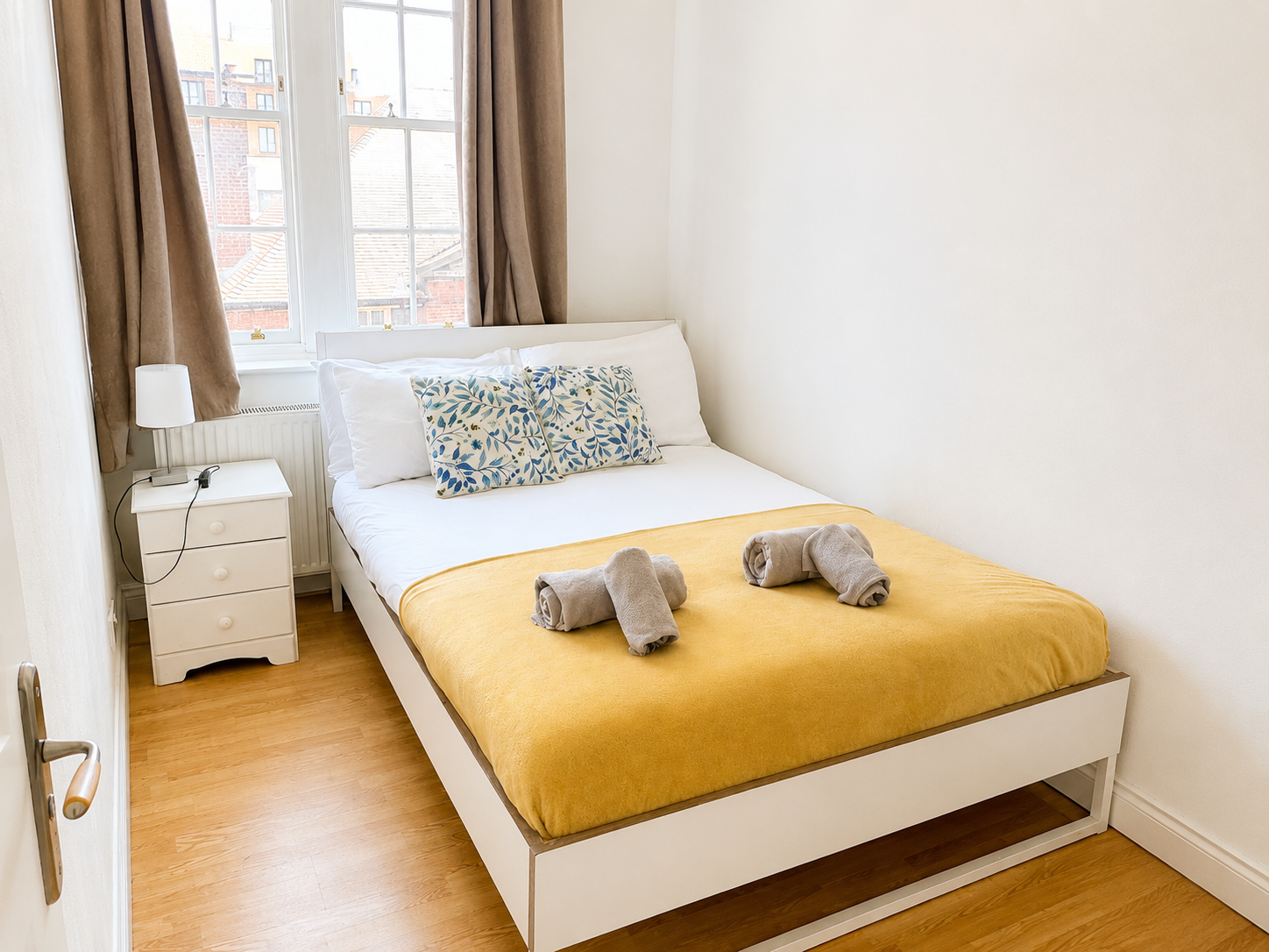 Short Let Accommodation Sydenham | South London Rentals Short-let-accommodation-in-Sydenham-available-for-weekly-and-monthly-rentals-in-South-London.-Book-cheap-corporate-Airbnbs-in-London-now!
