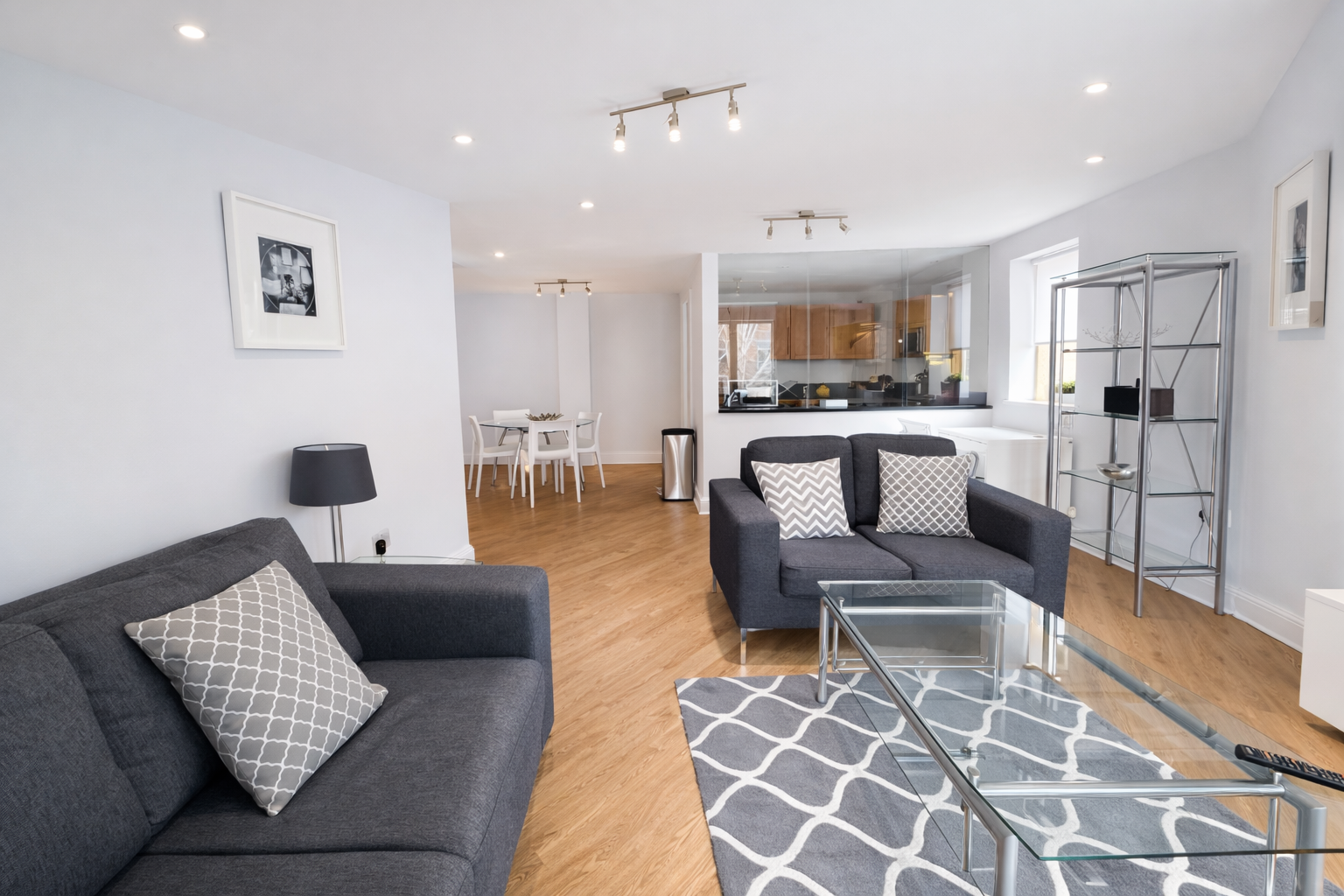Courtyard Living Room – 2 Bed