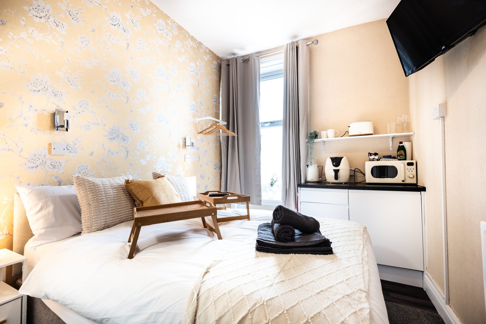 Bayview Studio Apartment Serviced Apartments - Blackpool | Urban Stay