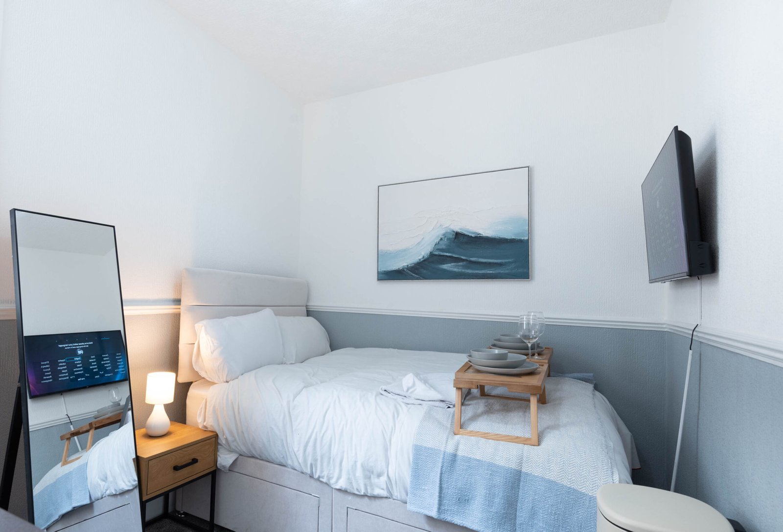 Holiday Apartments in Preston | Morecambe Aparthotel Holiday-apartments-near-Preston-with-coastal-views,-self-catering-facilities,-WiFi-and-flexible-short-or-extended-stays-in-Lancashire.