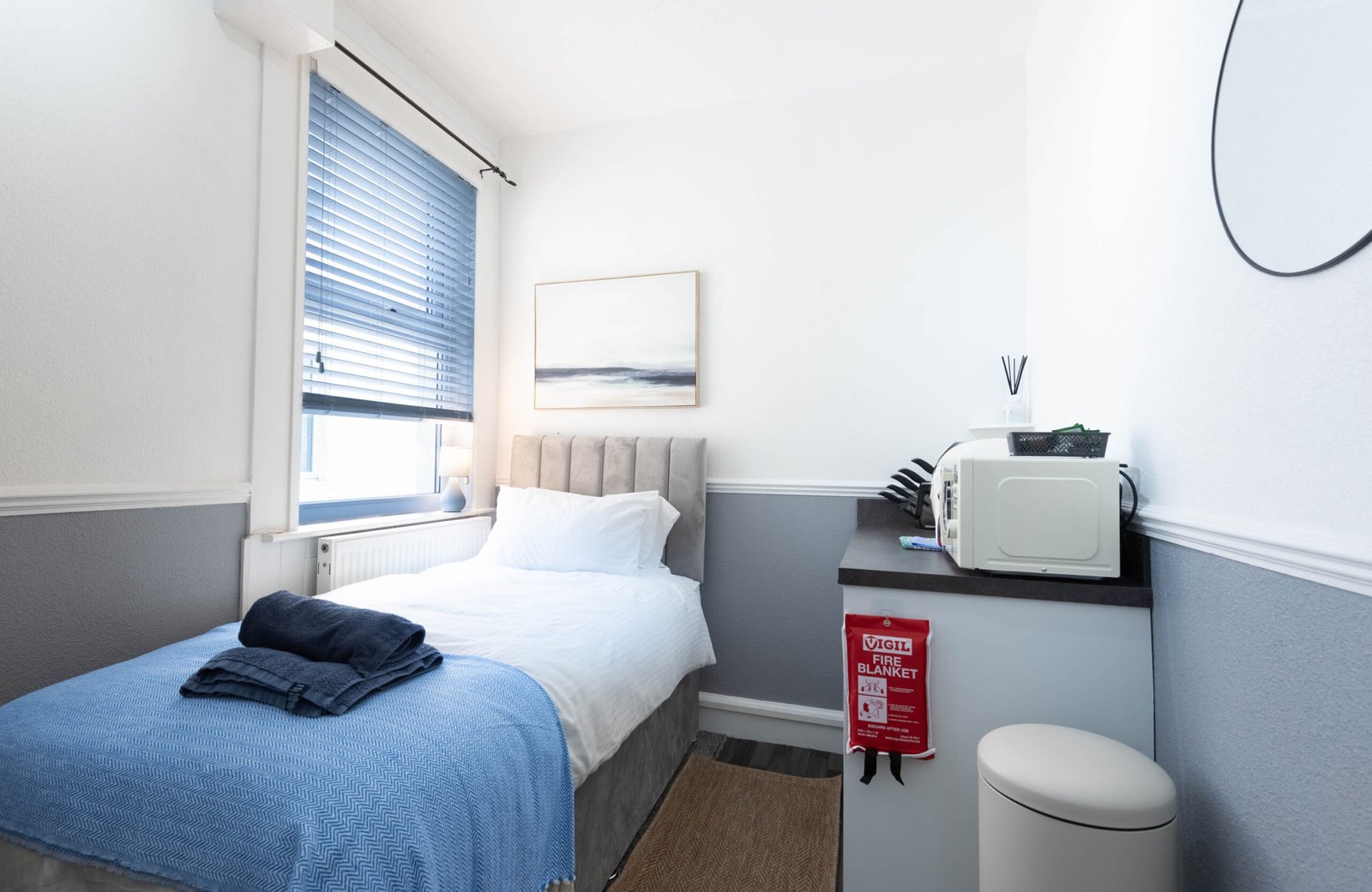 Lovat Road Holiday Cottage Serviced Apartments - Preston | Urban Stay