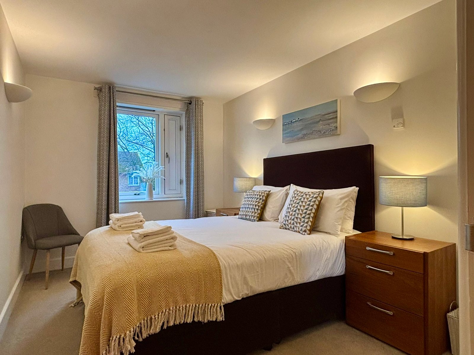 Petersfield Serviced Accommodation | Luxury Cambridge Stays Petersfield-serviced-accommodation-with-luxury-Cambridge-apartments,-parking,-WiFi,-self-catering-facilities-and-flexible-extended-stays.