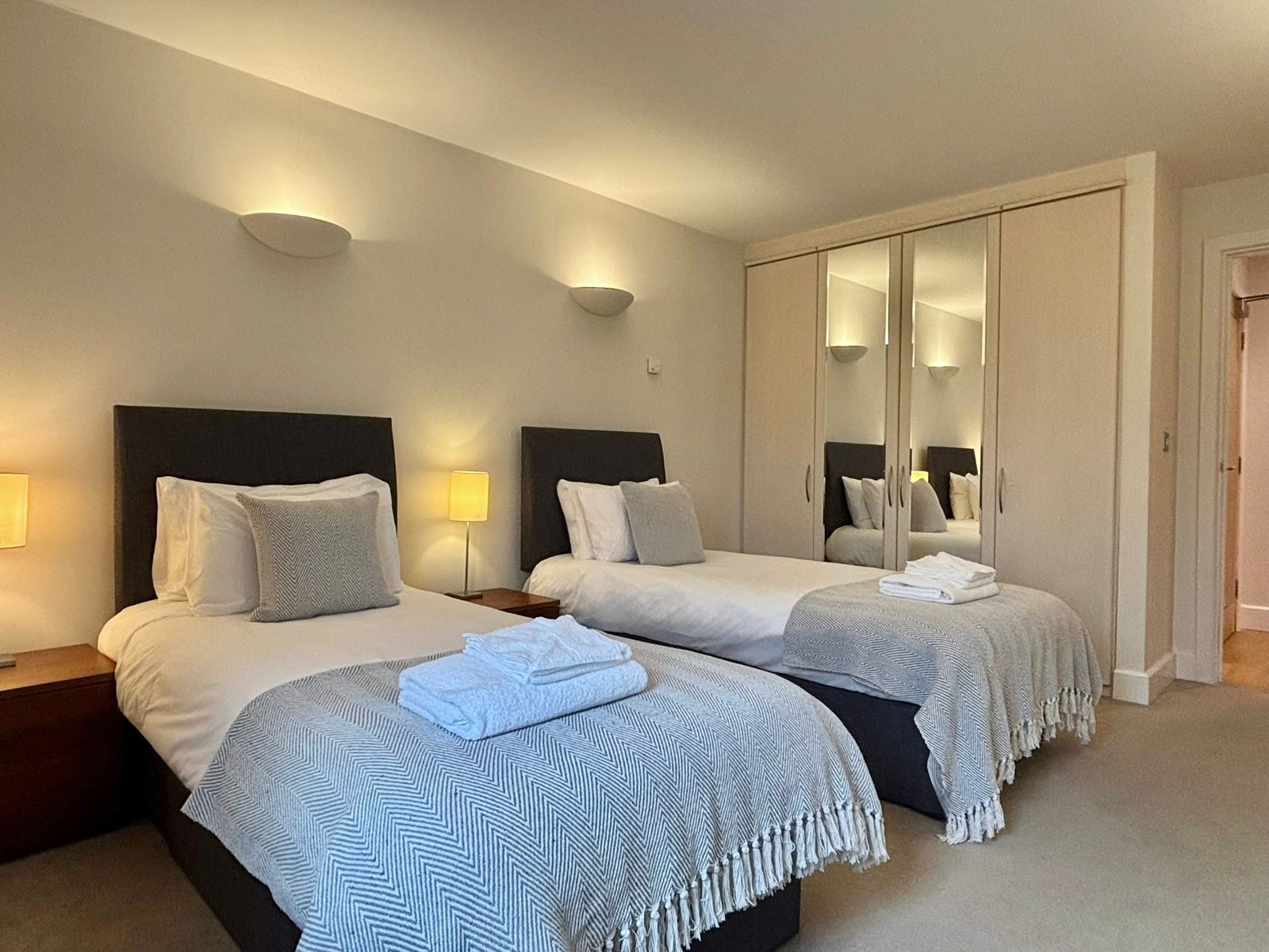 Petersfield Serviced Accommodation | Luxury Cambridge Stays Petersfield-serviced-accommodation-with-luxury-Cambridge-apartments,-parking,-WiFi,-self-catering-facilities-and-flexible-extended-stays.