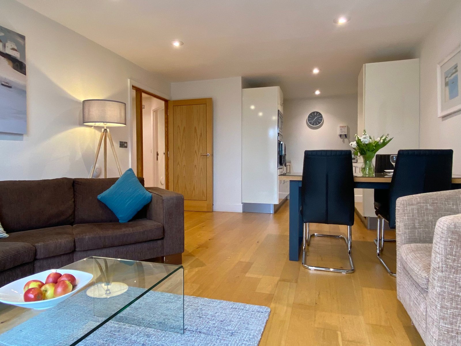 Petersfield Serviced Accommodation | Luxury Cambridge Stays Petersfield-serviced-accommodation-with-luxury-Cambridge-apartments,-parking,-WiFi,-self-catering-facilities-and-flexible-extended-stays.