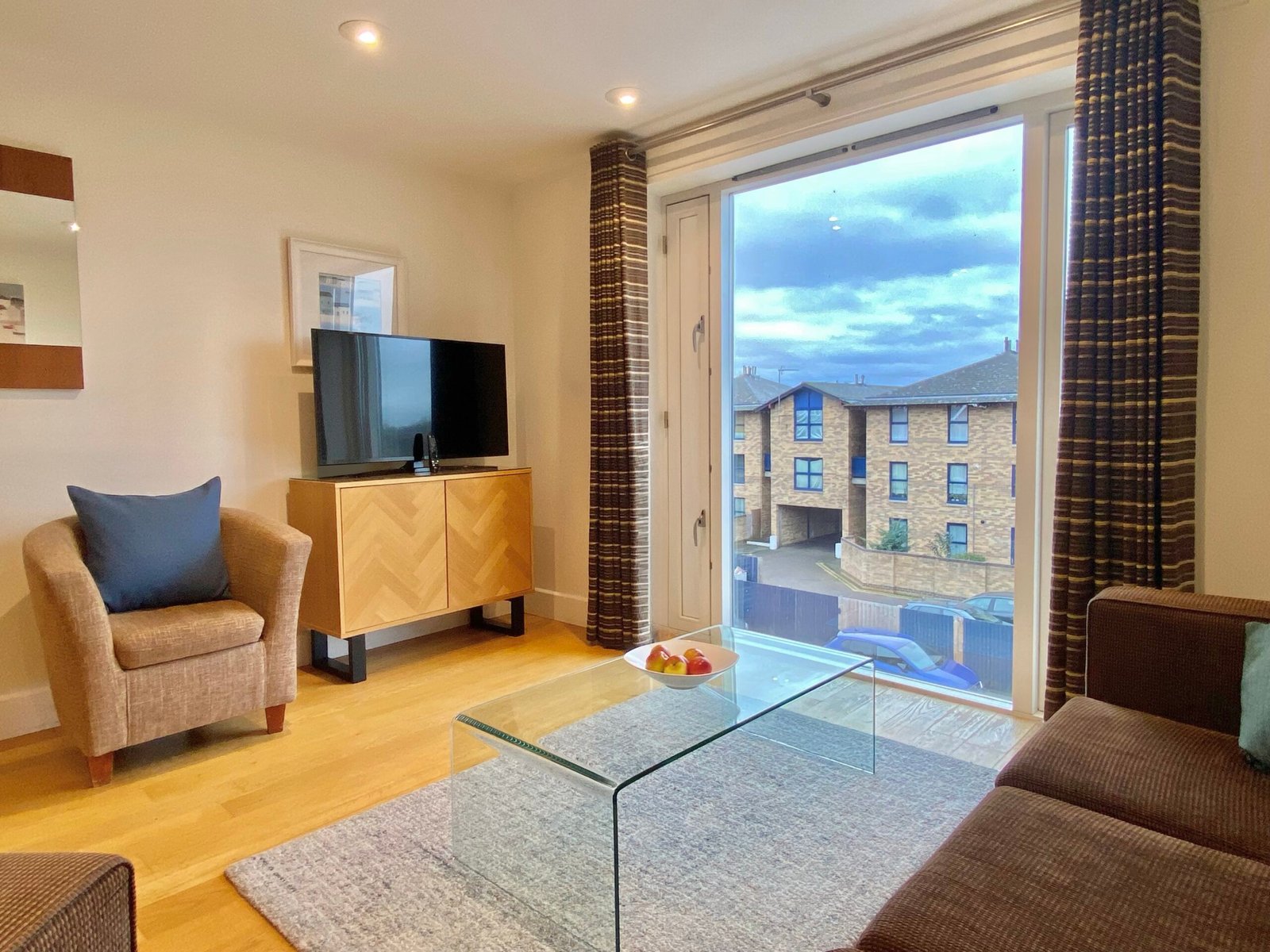 Petersfield Serviced Accommodation | Luxury Cambridge Stays Petersfield-serviced-accommodation-with-luxury-Cambridge-apartments,-parking,-WiFi,-self-catering-facilities-and-flexible-extended-stays.