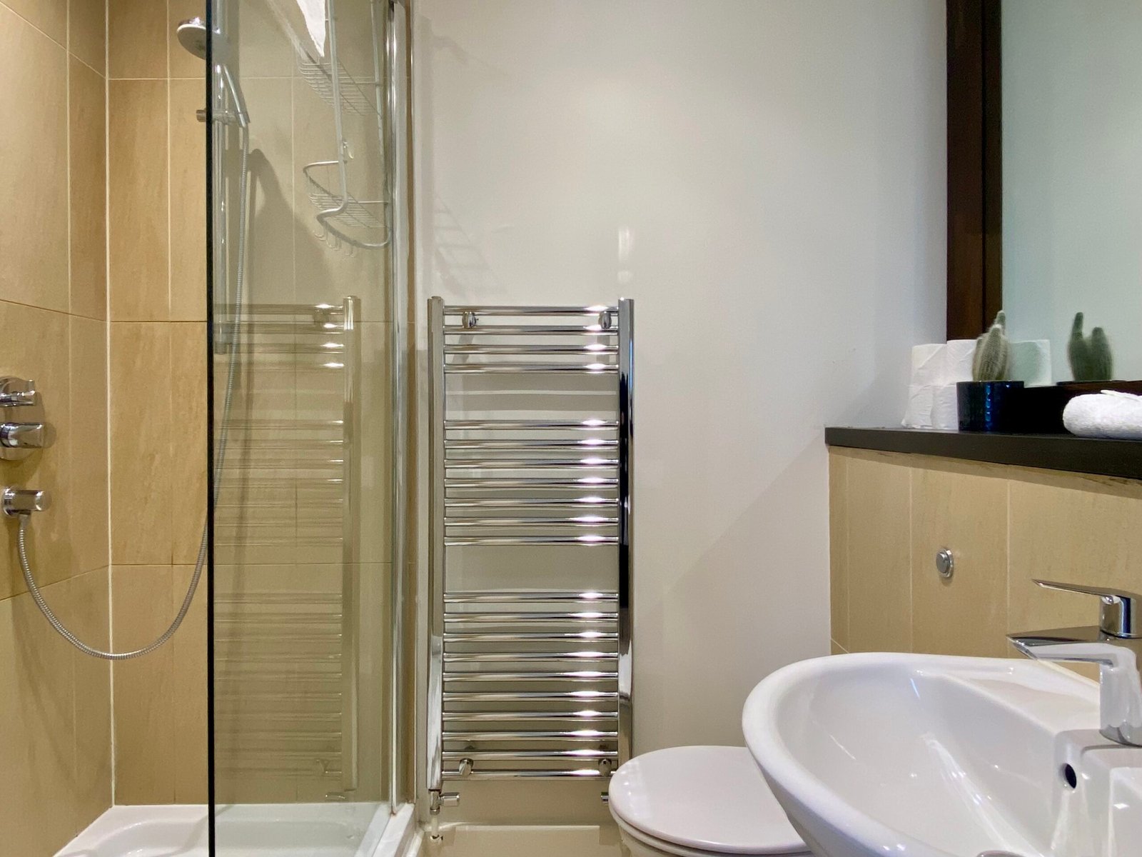 Petersfield Serviced Accommodation | Luxury Cambridge Stays Petersfield-serviced-accommodation-with-luxury-Cambridge-apartments,-parking,-WiFi,-self-catering-facilities-and-flexible-extended-stays.