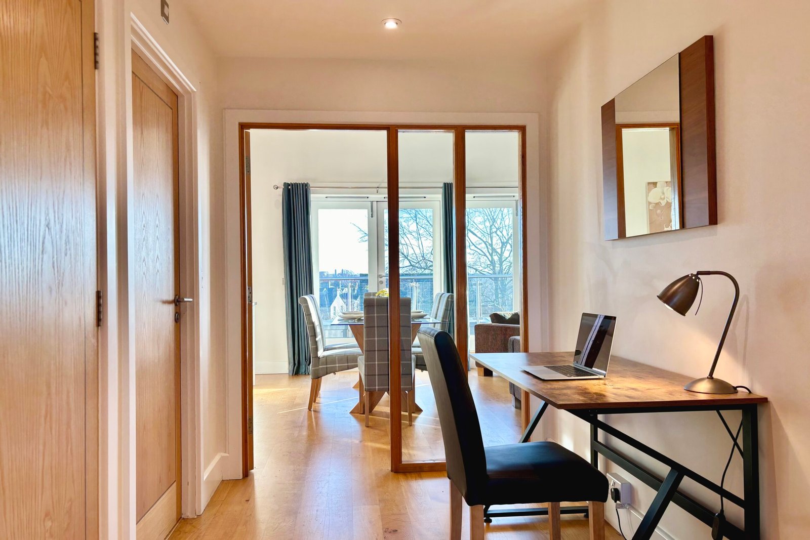Petersfield Serviced Accommodation | Luxury Cambridge Stays Petersfield-serviced-accommodation-with-luxury-Cambridge-apartments,-parking,-WiFi,-self-catering-facilities-and-flexible-extended-stays.