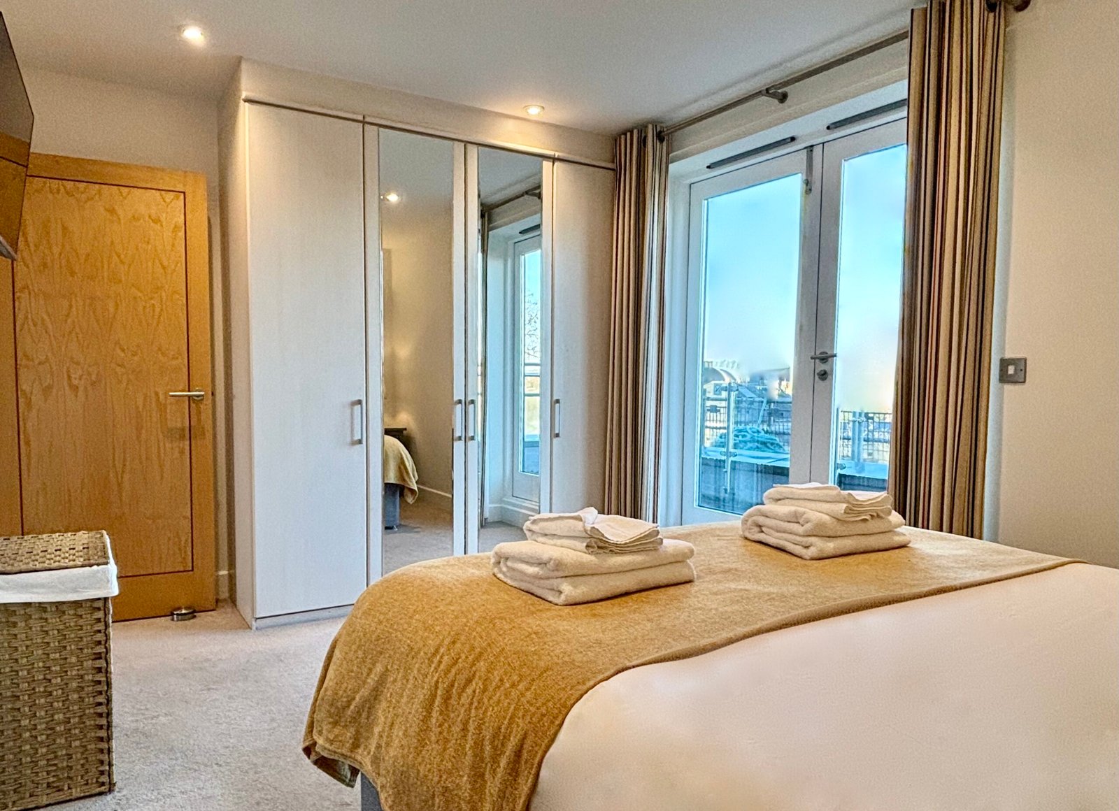Petersfield Serviced Accommodation | Luxury Cambridge Stays Petersfield-serviced-accommodation-with-luxury-Cambridge-apartments,-parking,-WiFi,-self-catering-facilities-and-flexible-extended-stays.