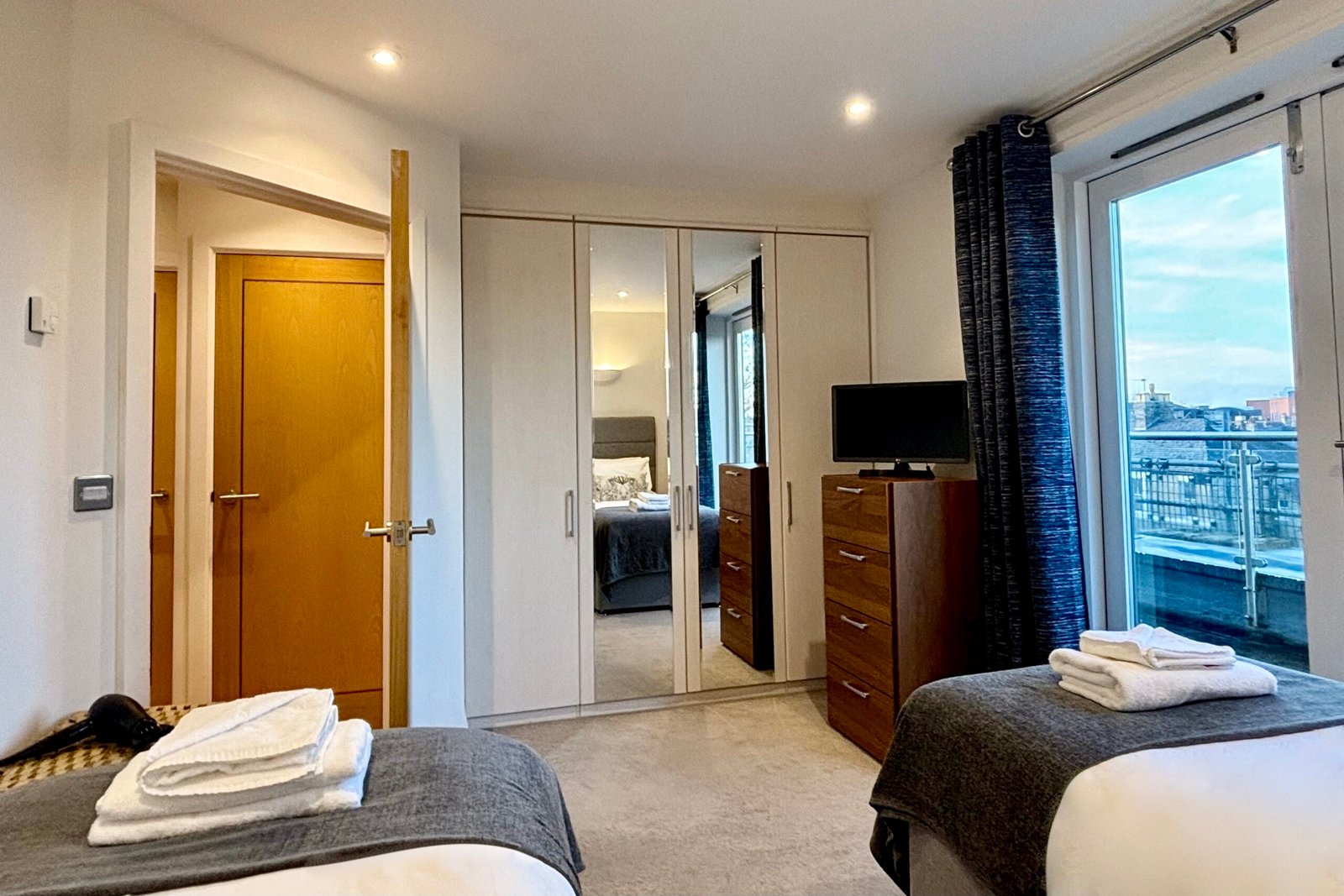 Petersfield Serviced Accommodation | Luxury Cambridge Stays Petersfield-serviced-accommodation-with-luxury-Cambridge-apartments,-parking,-WiFi,-self-catering-facilities-and-flexible-extended-stays.