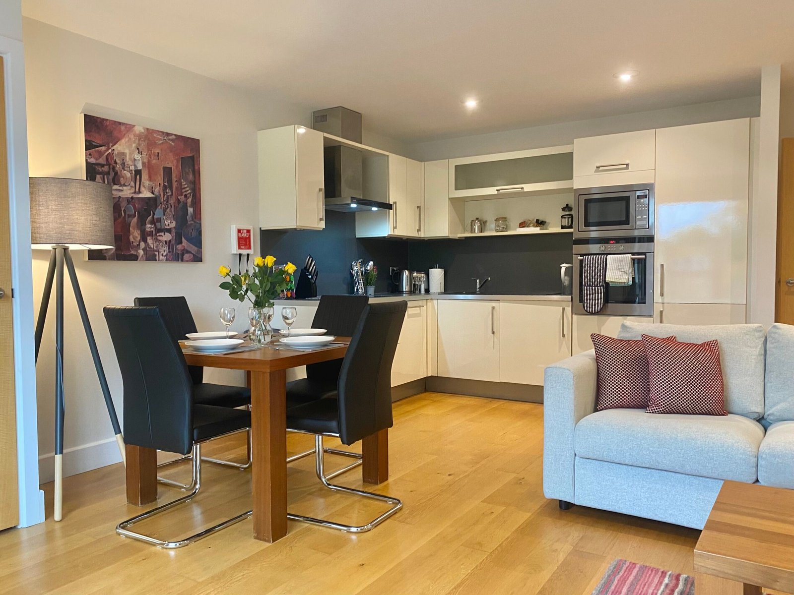Petersfield Serviced Accommodation | Luxury Cambridge Stays Petersfield-serviced-accommodation-with-luxury-Cambridge-apartments,-parking,-WiFi,-self-catering-facilities-and-flexible-extended-stays.