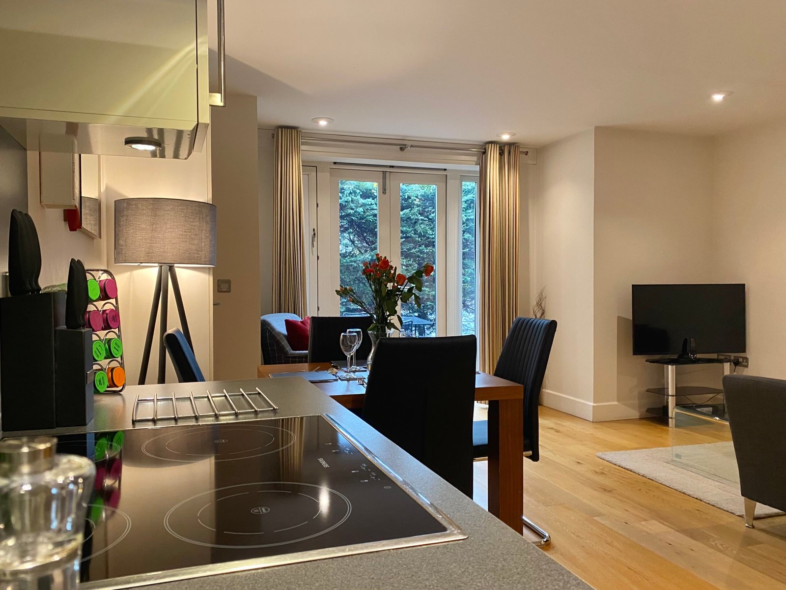 Petersfield Serviced Accommodation | Luxury Cambridge Stays Petersfield-serviced-accommodation-with-luxury-Cambridge-apartments,-parking,-WiFi,-self-catering-facilities-and-flexible-extended-stays.