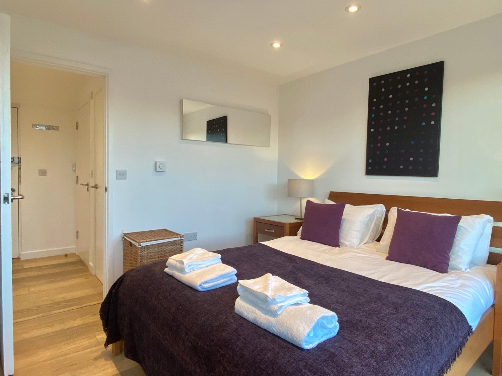 Holiday Accommodation Cambridge | City Centre Apartments Book-holiday-accommodation-in-Cambridge-near-Cambridge-Station.-Perfect-for-business-trips,-city-breaks,-and-extended-stays.