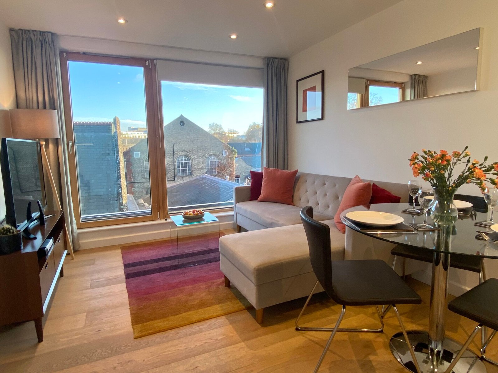 Holiday Accommodation Cambridge | City Centre Apartments Book-holiday-accommodation-in-Cambridge-near-Cambridge-Station.-Perfect-for-business-trips,-city-breaks,-and-extended-stays.