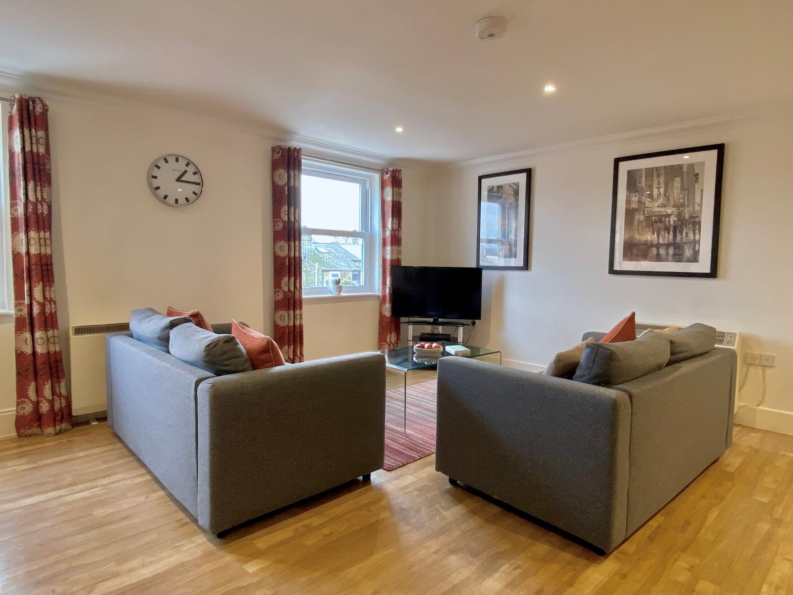 Arbury Serviced Apartments Cambridge | Short Let Accommodation Book-Arbury-Serviced-Apartments-at-Manor-House.-Ideal-short-let-apartments-in-Cambridgeshire-with-parking-near-Stansted-Airport-links.