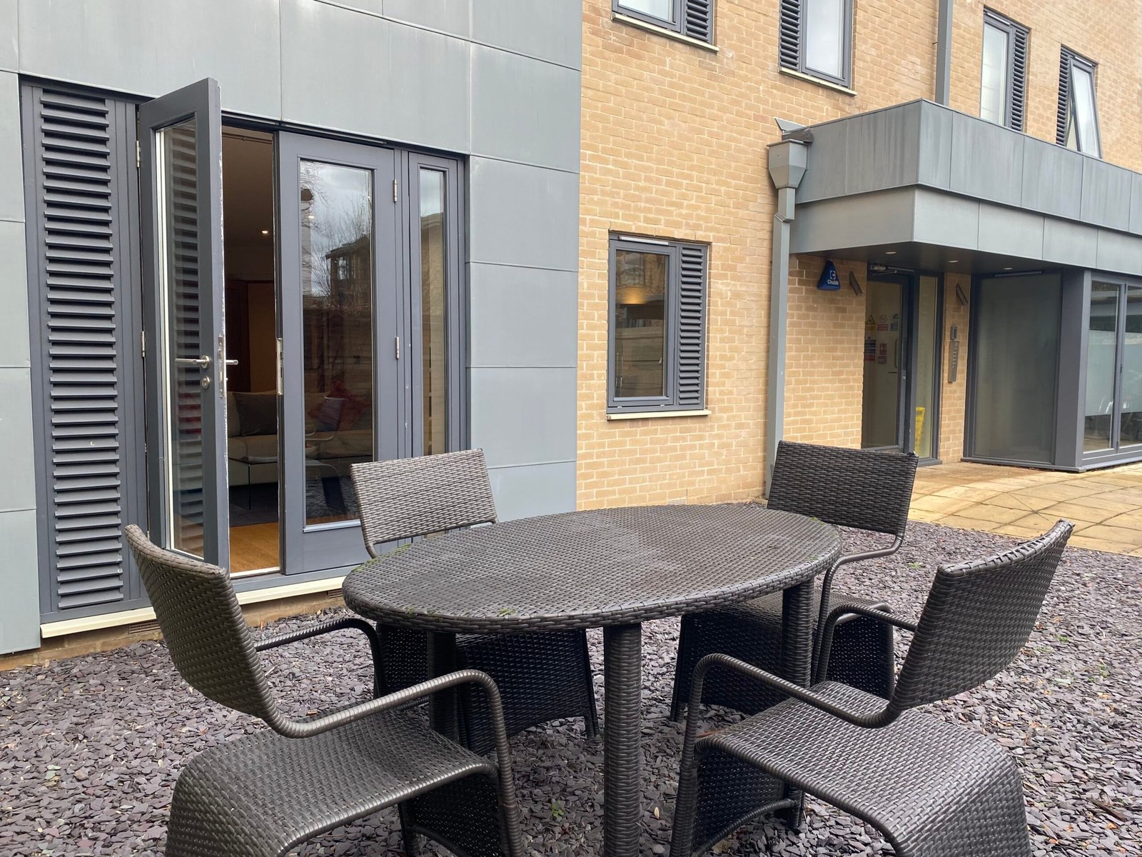 Petersfield Serviced Accommodation | Luxury Cambridge Stays Petersfield-serviced-accommodation-with-luxury-Cambridge-apartments,-parking,-WiFi,-self-catering-facilities-and-flexible-extended-stays.