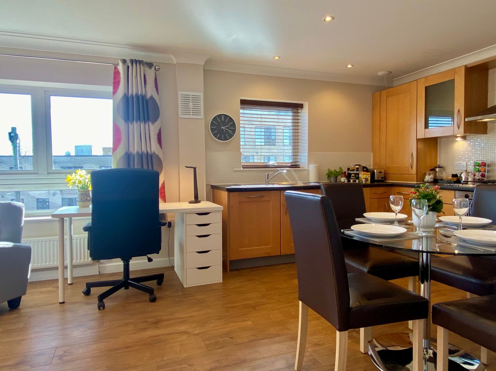 Cambridge Corporate Accommodation – Cherry Hinton | Urban Stay Looking-for-the-best-short-let-accommodation-in-Cambridge?-Book-this-Cambridge-Corporate-Accommodation.-Cheap-direct-rates