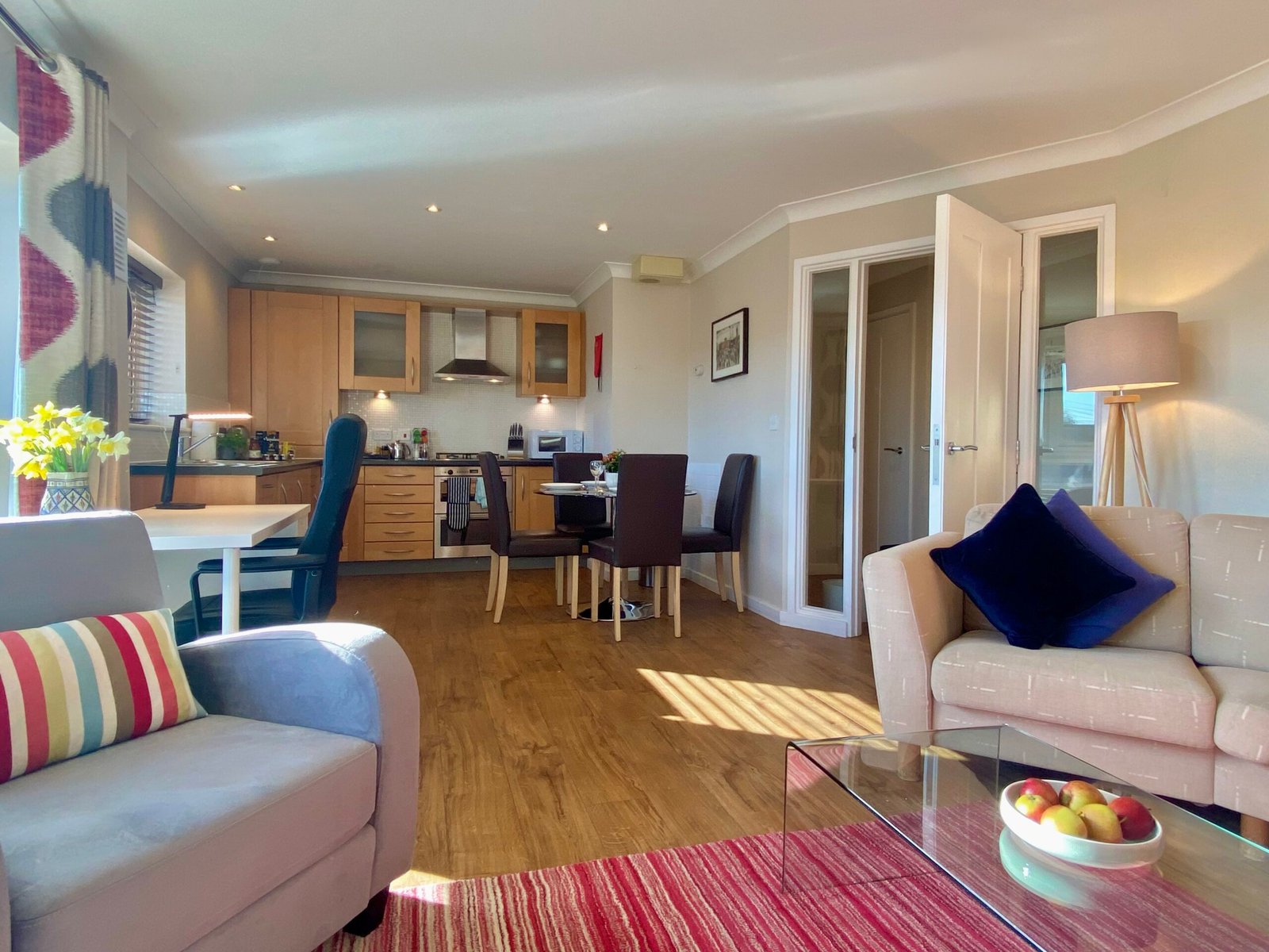 Cambridge Corporate Accommodation – Cherry Hinton | Urban Stay Looking-for-the-best-short-let-accommodation-in-Cambridge?-Book-this-Cambridge-Corporate-Accommodation.-Cheap-direct-rates